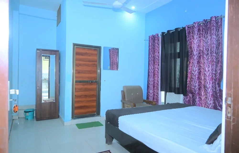 Hotel SR Inn
