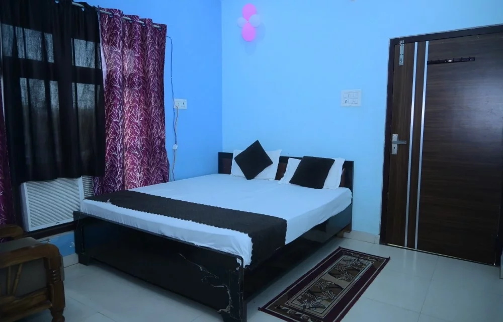 Hotel SR Inn