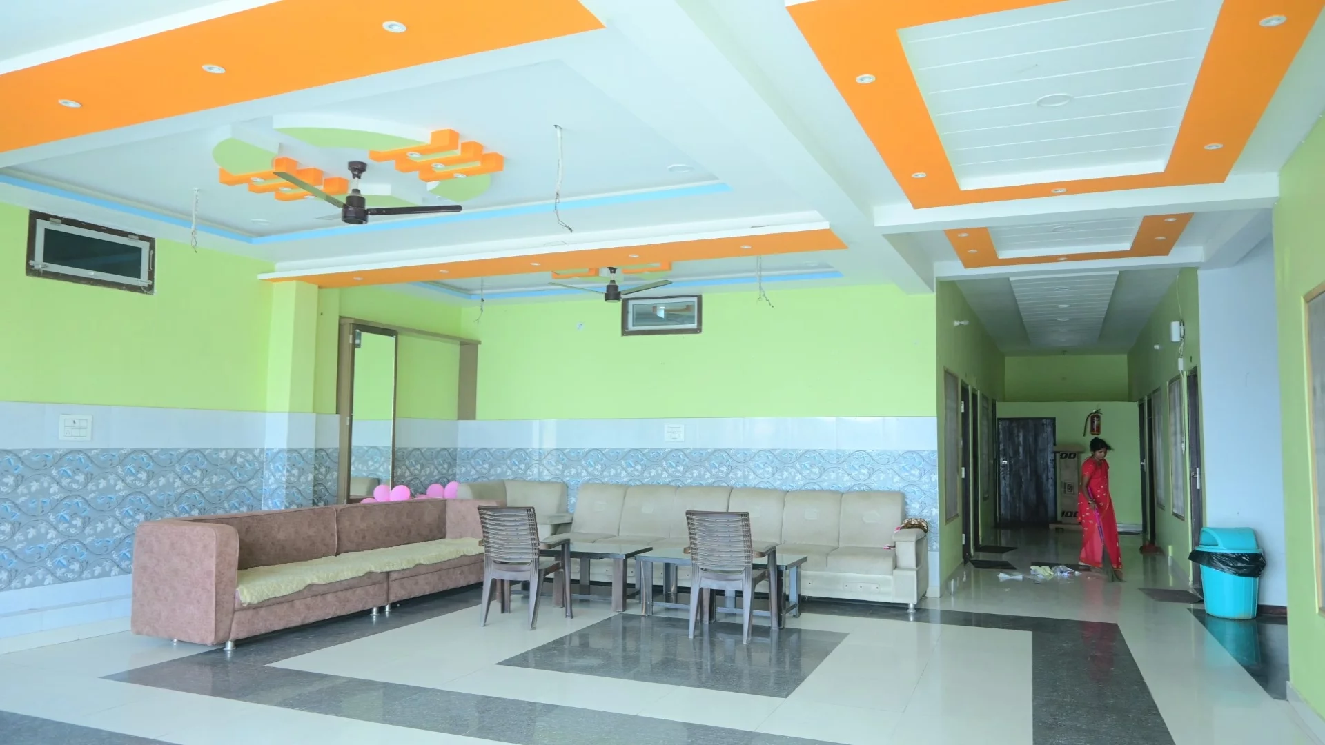 Hotel SR Inn