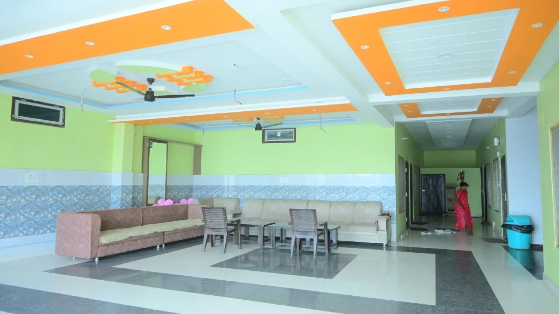 Hotel SR Inn