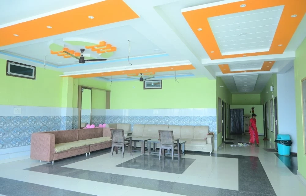 How to Choose the Right Hotel in Ayodhya for a Short, Stress-Free Stay at Hotel SR Inn